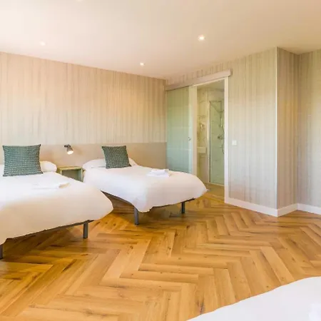 阿布里尔9号旅馆