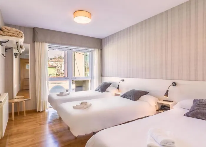 9 De Abril Gasthof O Pedrouzo