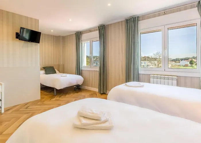 9 De Abril Gasthof 3*