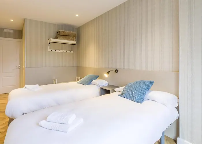 9 De Abril Gasthof O Pedrouzo