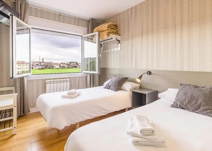 9 De Abril 3* Педрусо